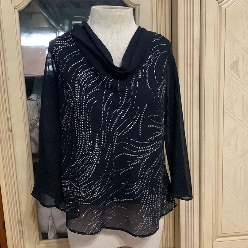 GLAMOROUS and beautiful party top